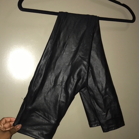 Spanx Leggings - Picture 3 of 4